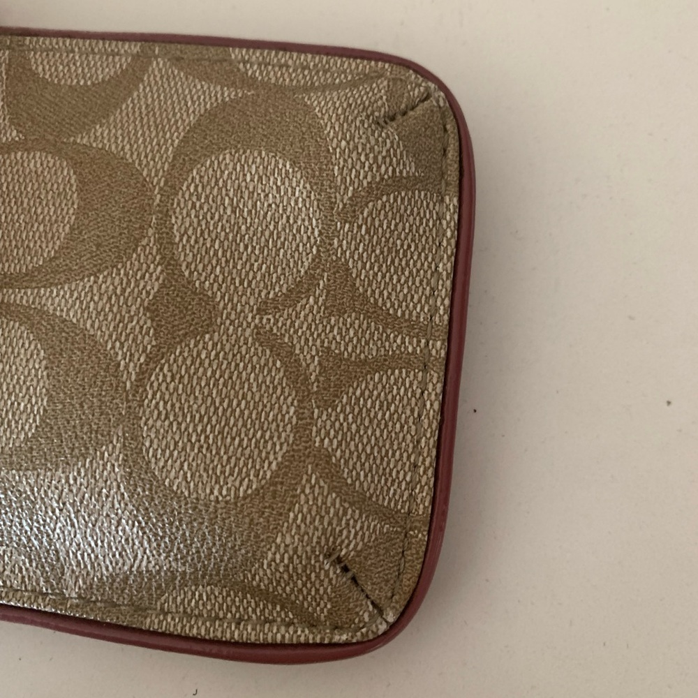 Coach Beige and Mauve Card Holder - Picture 6 of 7